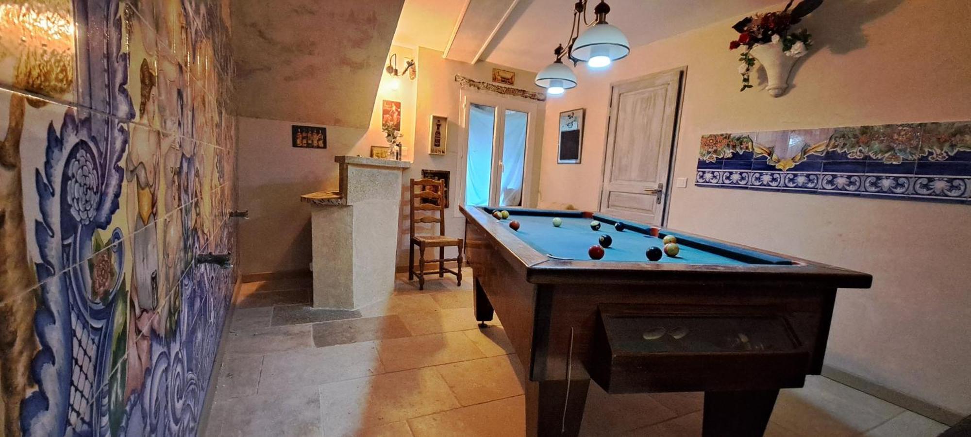 Chez Maxime Appartement Fraissinet-de-Fourques Buitenkant foto